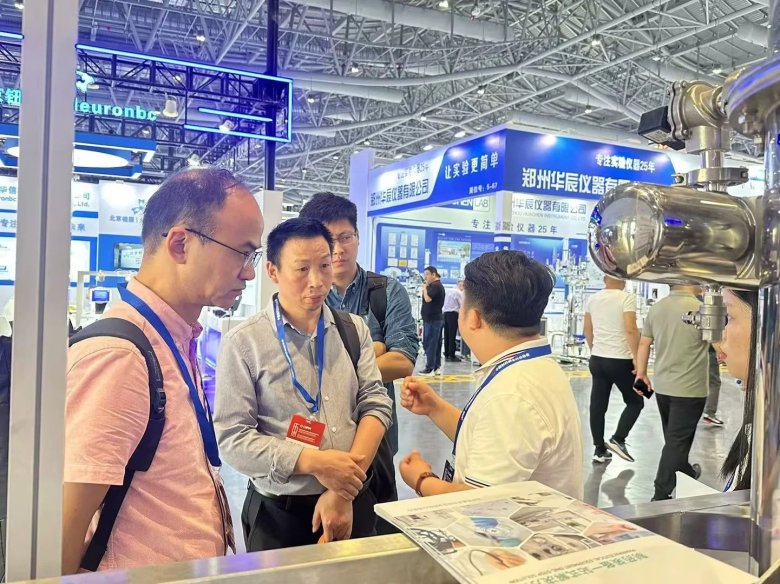 展會現場.jpg